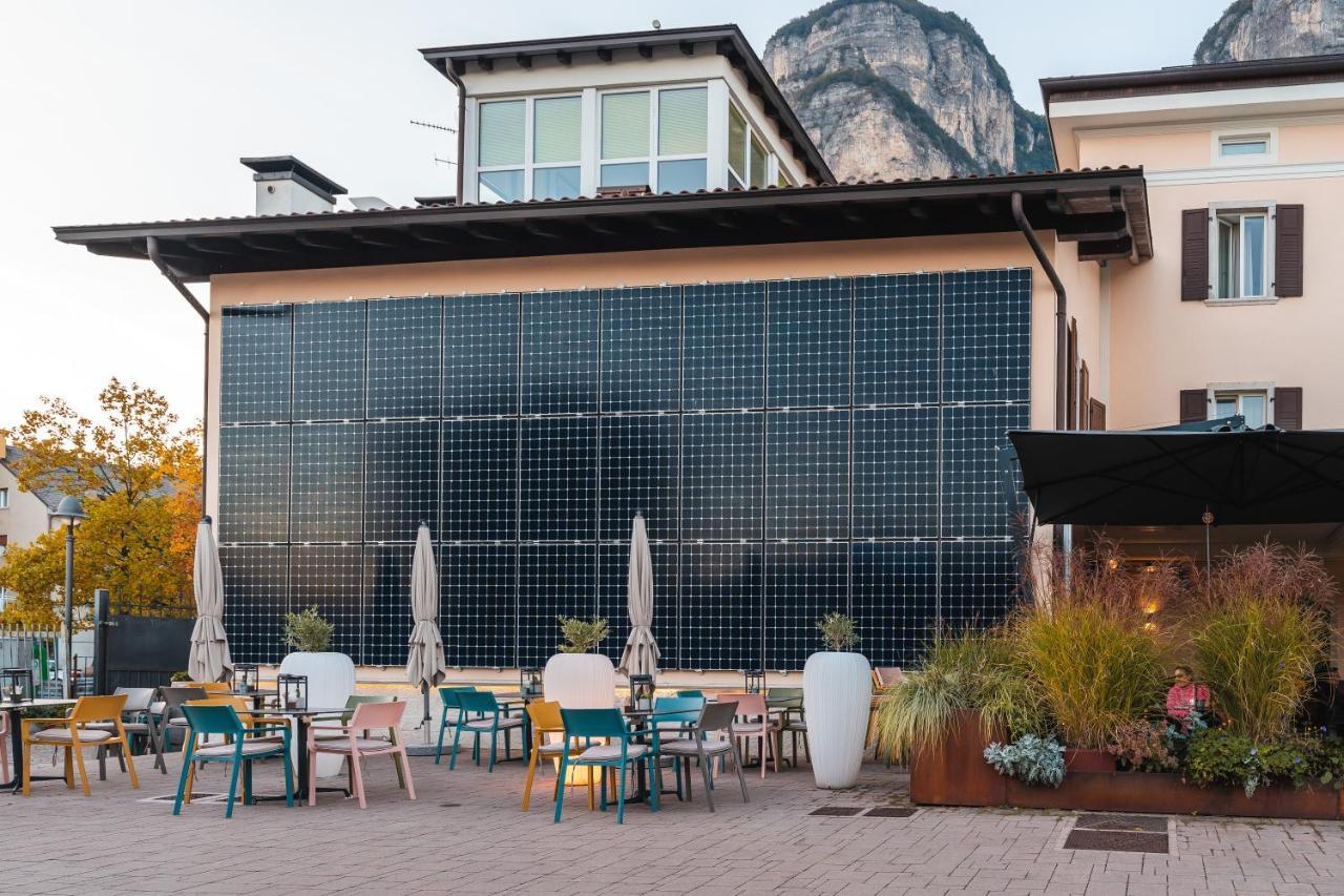 Albergo Caffe Centrale メッツォコローナ エクステリア 写真