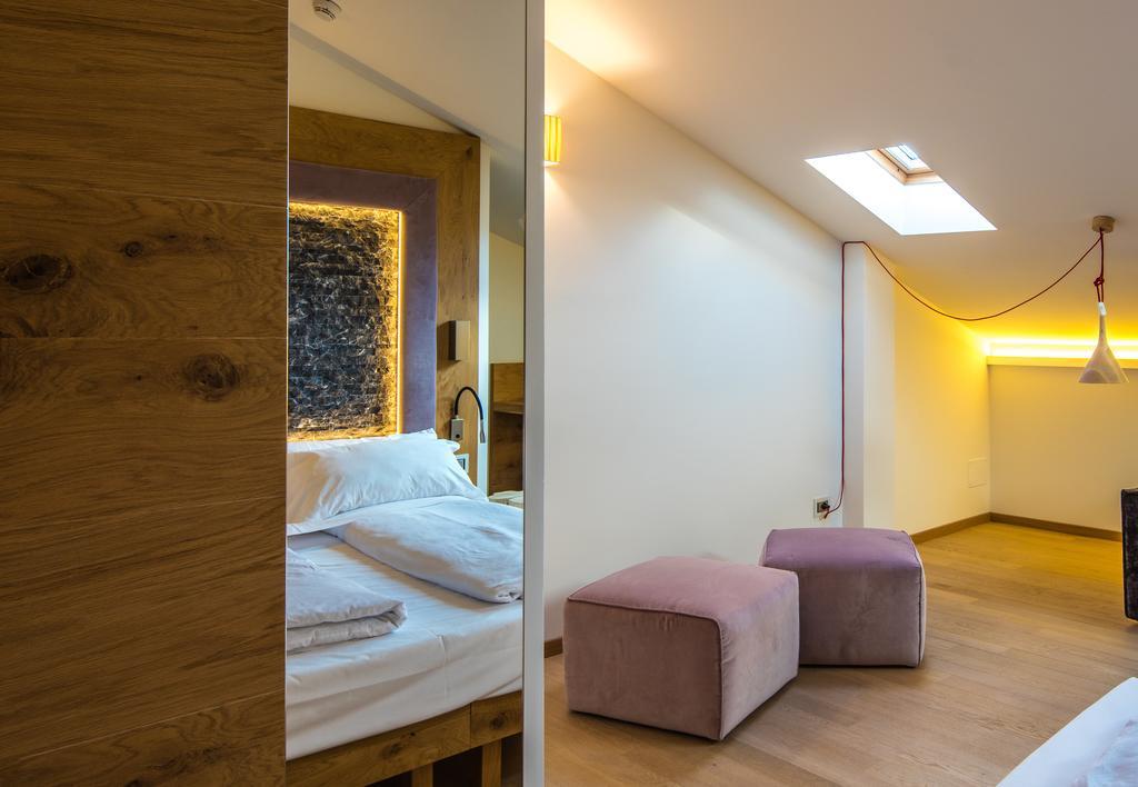 Albergo Caffe Centrale メッツォコローナ 部屋 写真
